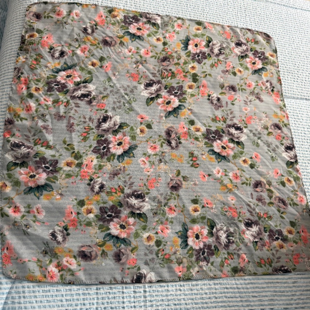 Steve Madden 20x20 Sheer Scarf